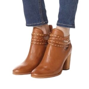 Frye Shoes‎ Frye Naomi Pickstitch Shootie in Whiskey Ankle Boots